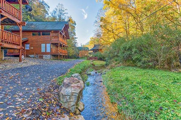 Smokey Max Cabin Пиджен Фордж Екстериор снимка