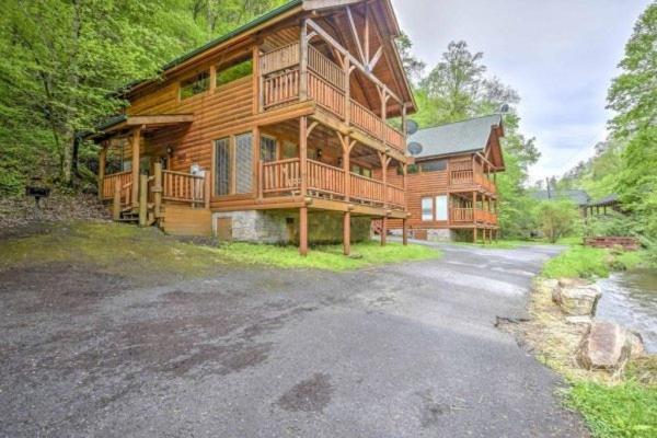 Smokey Max Cabin Пиджен Фордж Екстериор снимка